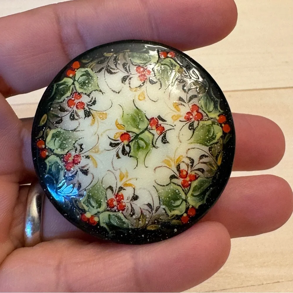 Vintage Russia Hand Painted Signed Black Lacquer Floral Round Brooch Pin